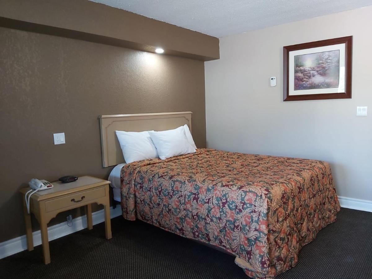 Arnprior Motor Inn Exterior foto